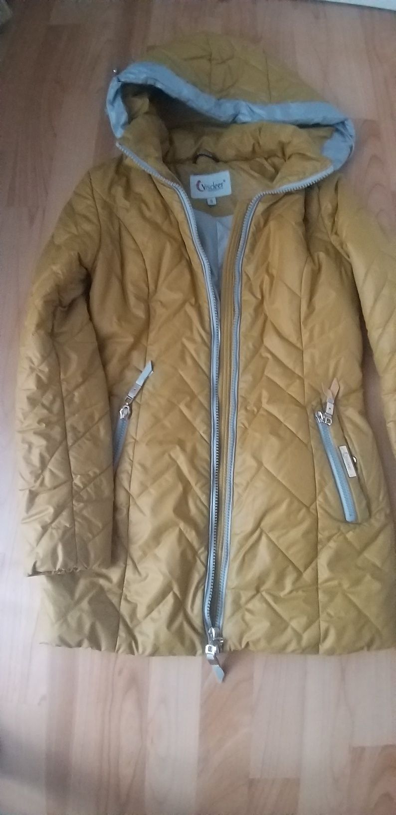 Продам женские вещи