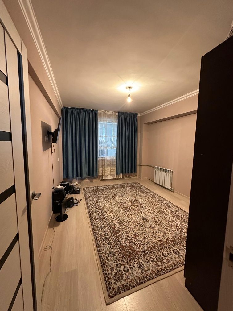 2-комнатная квартира 55м-5/5 этаж по месячно .