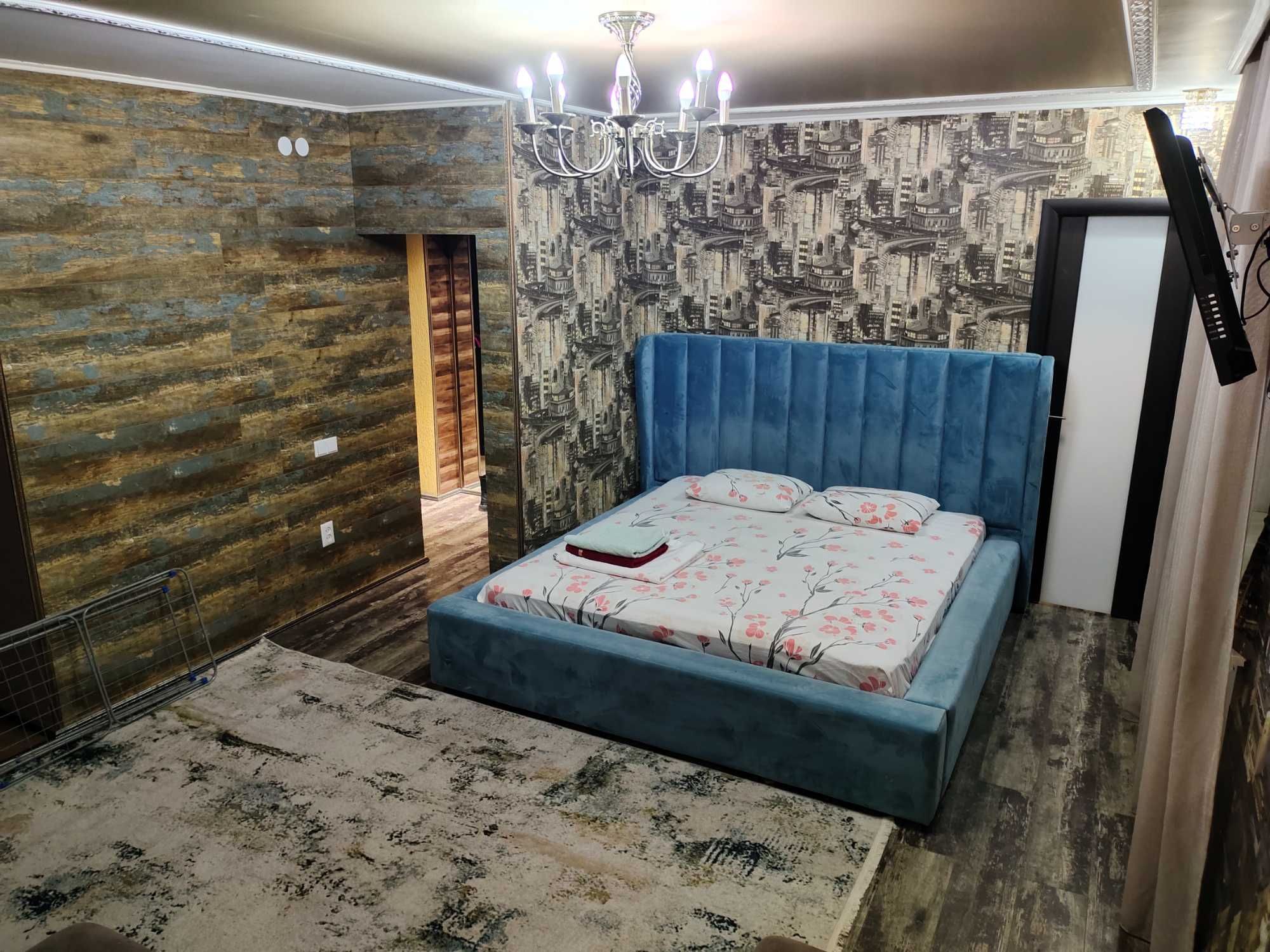 Сдается Люкс Квартира в Центре Караганды, район Сити Молла, ЦУМа