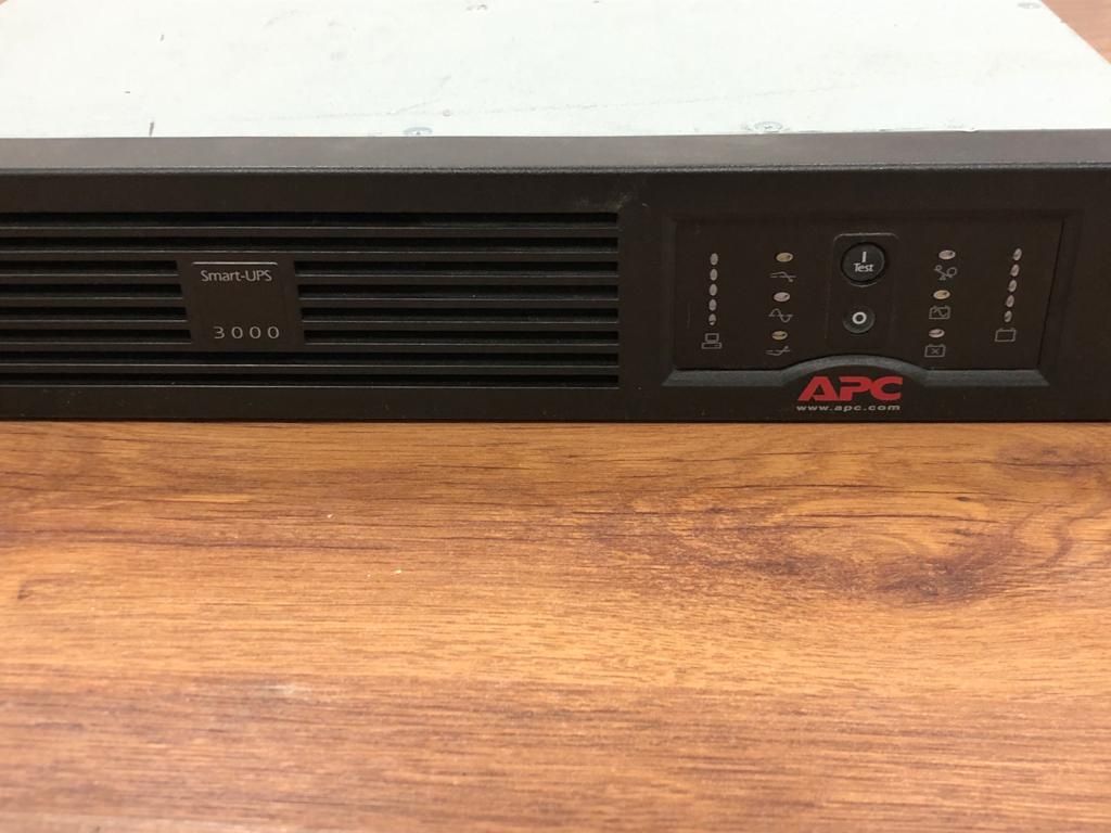 APC Smart-UPS 3000 ВА