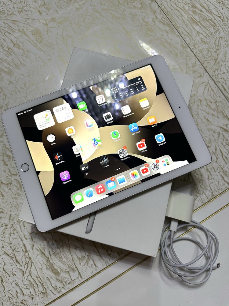 ipad в хорошем состоянии полный комплект