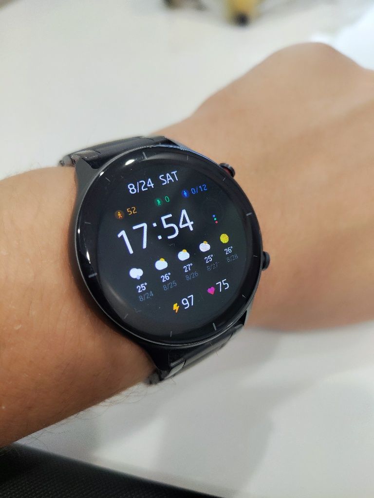 Смарт часы Amazfit GTR 2e