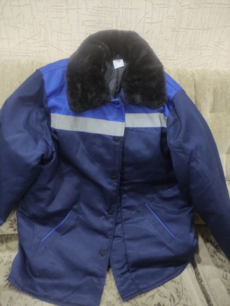 Спецодежда мужская продаю
