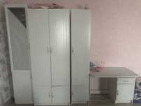 Детский комплект с партой + 2 кровати 1.5