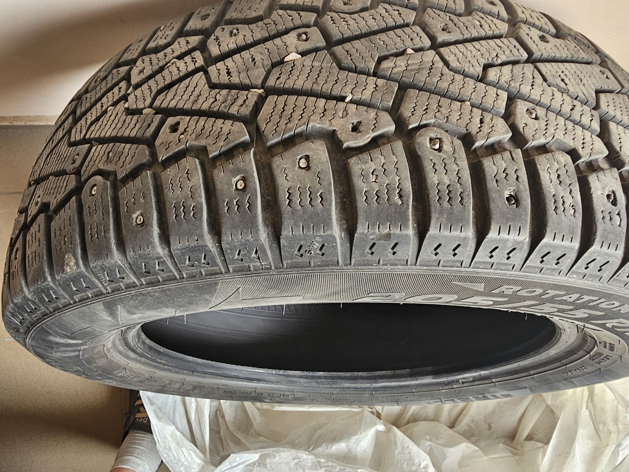 Резина 205×55 r15 на запаску.