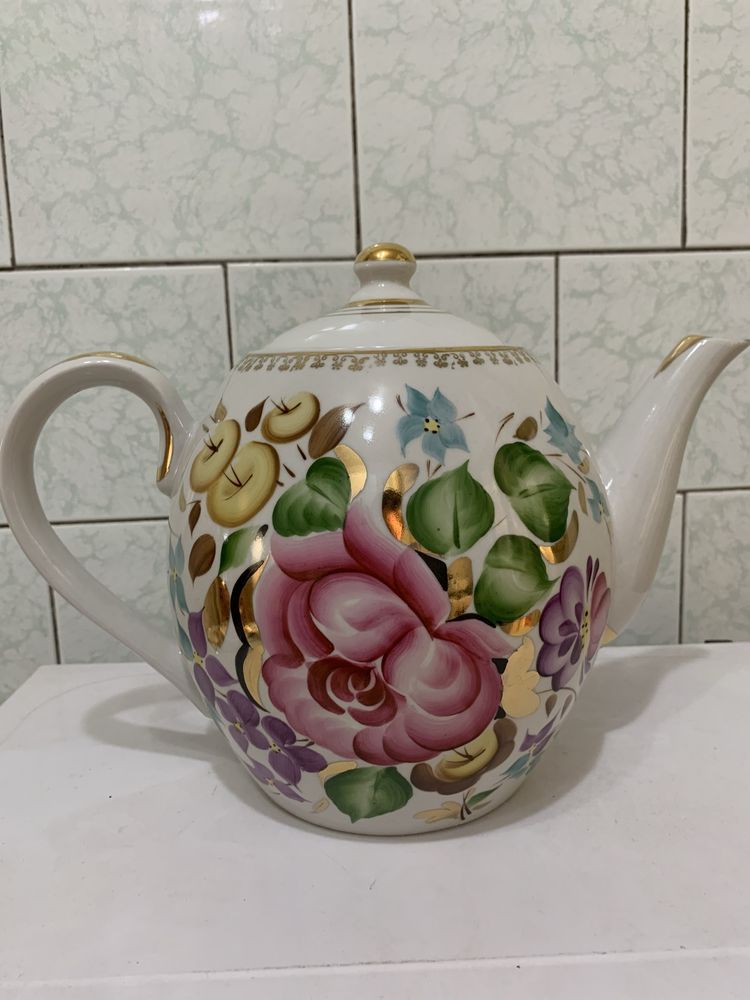 Продам чайник большой новый