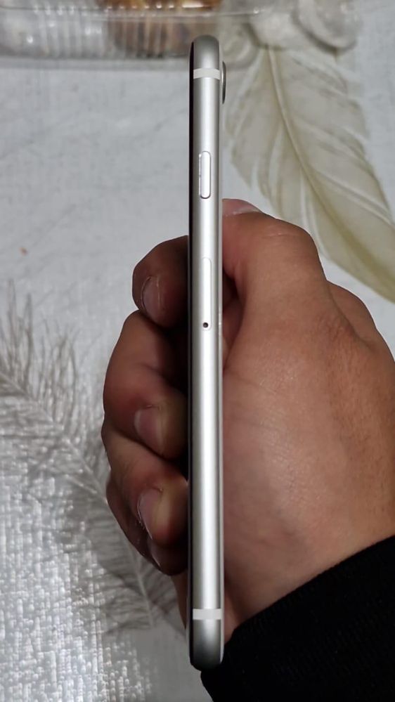Iphone se 2, + ps3 прошитая + ps3 обычная , обмен