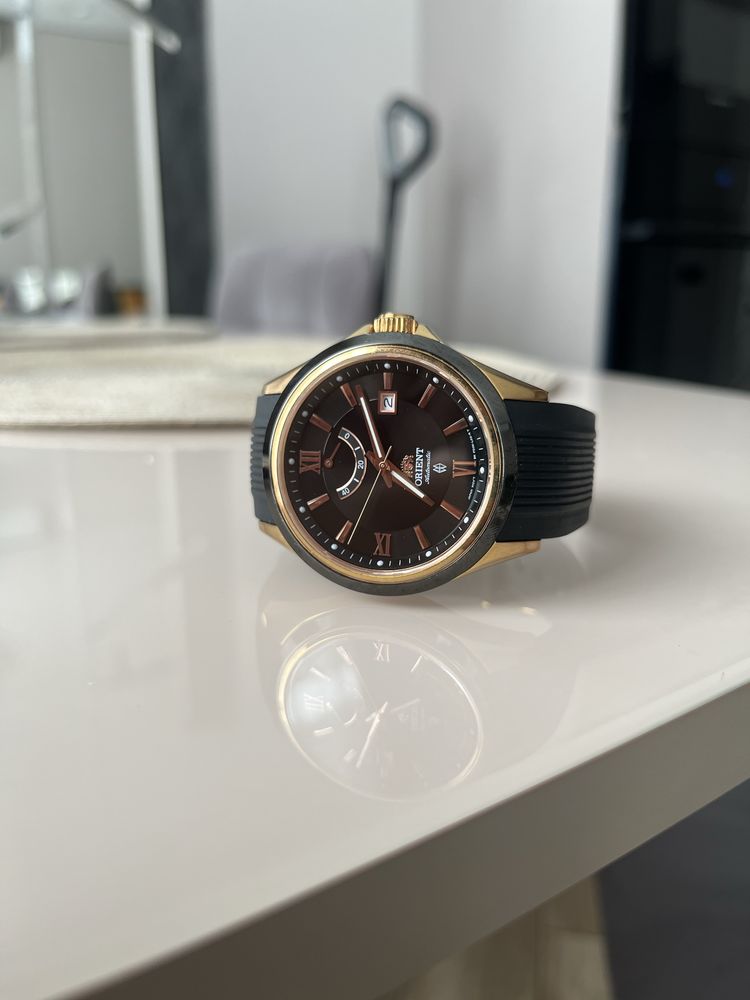 Прдам часы Orient automatic спфировое стекло, с автоподзаводом!
