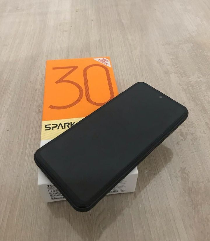 Продам Tecno Spark 30c 128гб за 35,000