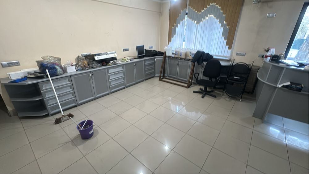 Продам витрины, торгоаое оборудование доя магазина