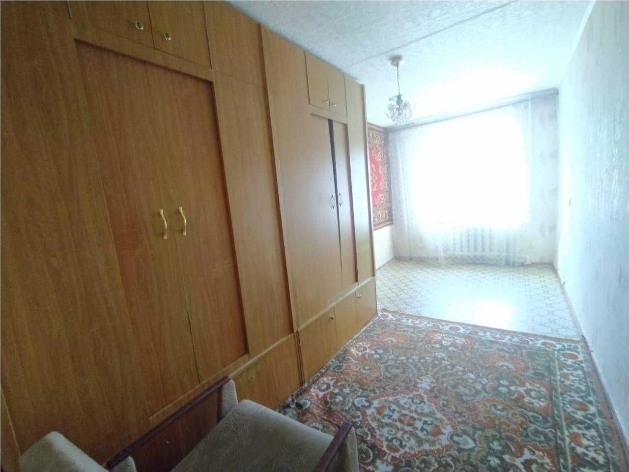 Продам 2-х ком.в Михайловке ост-вка Баня,кирпич 4этаж сан.узел раздель