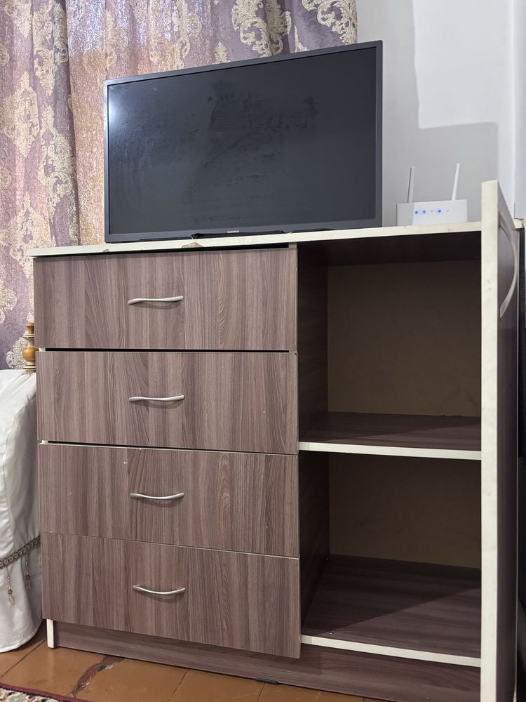 Комод из 4 задвижек