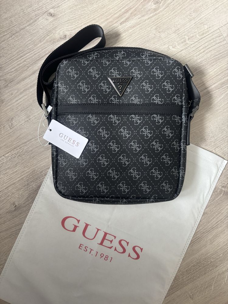 Новая барсетка Guees