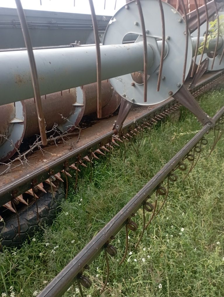 Жатка на вектор 410