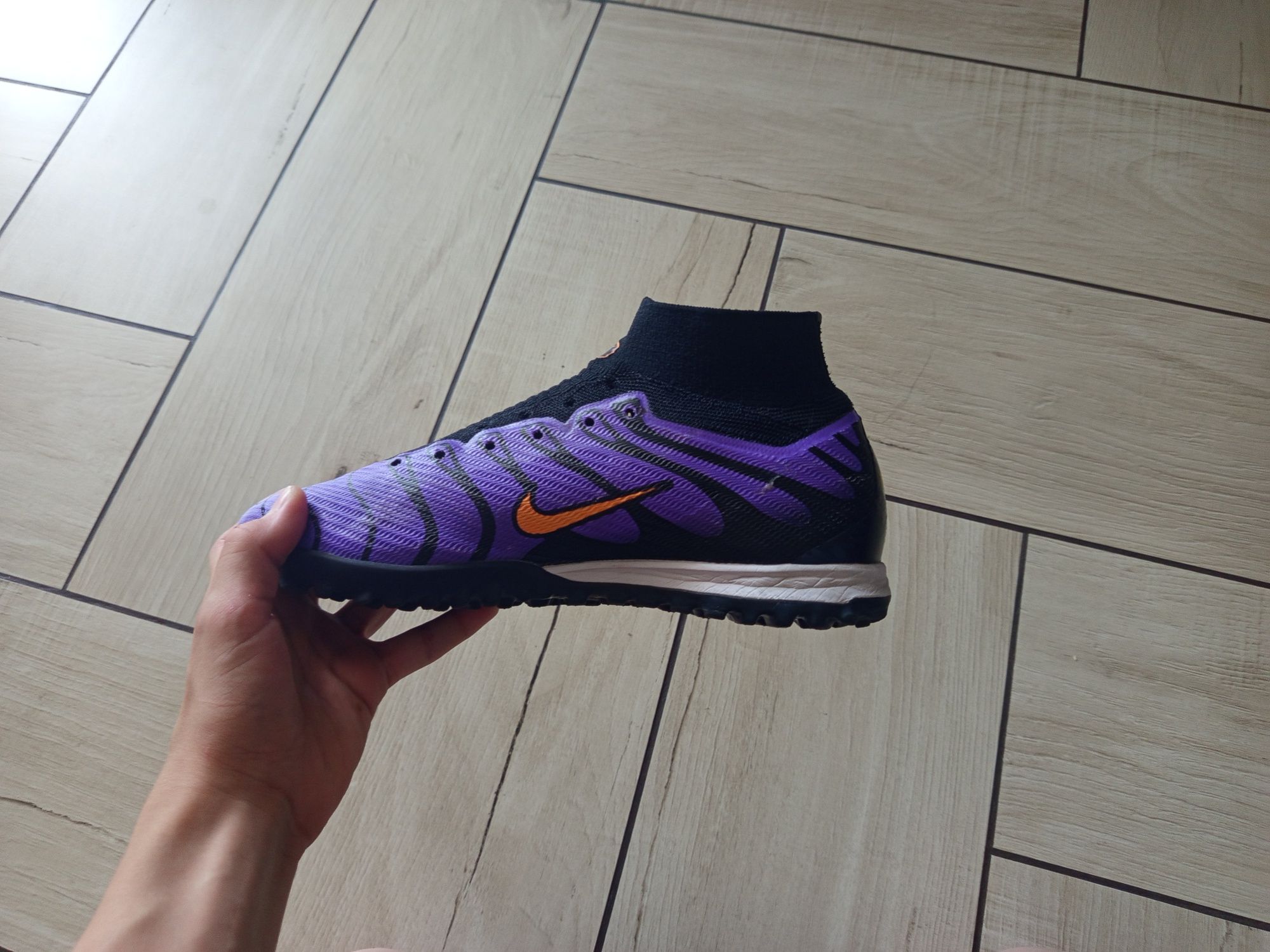 сороконожки Air zoom Nike42 размер