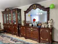 Комплект для гостинной , стенка и трюмо