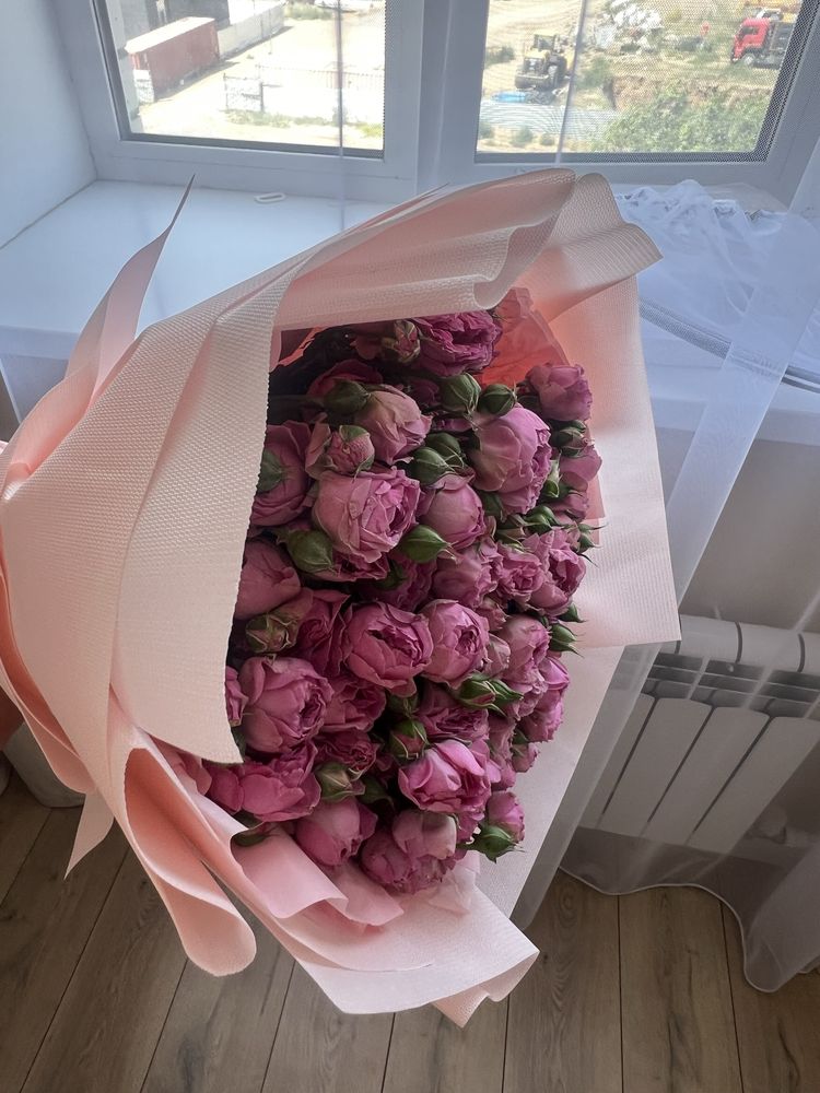 Продам свежие цветы кустовые и букет