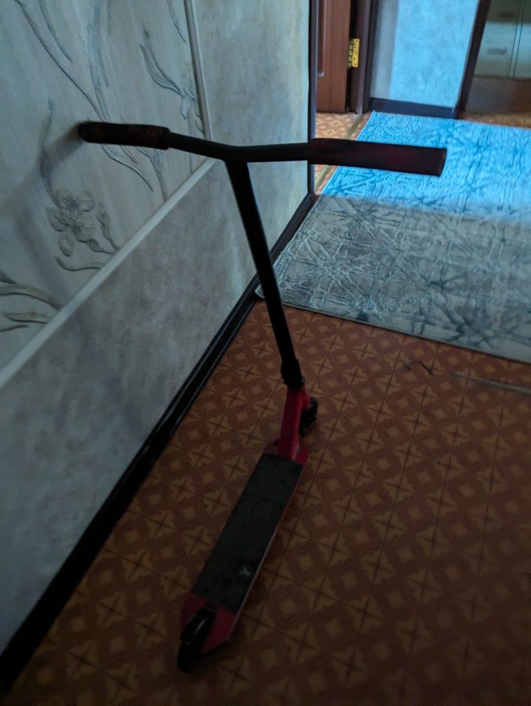 Продам самокат Chilli reaper