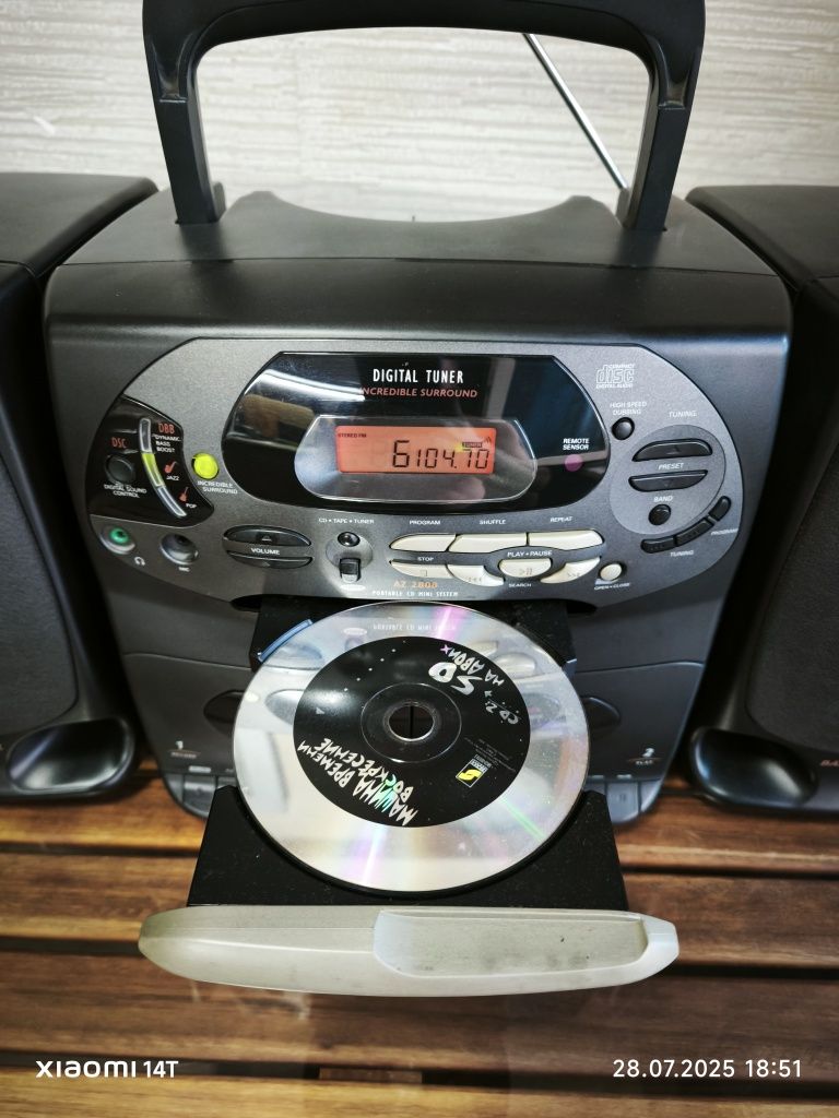 Philips . Музыкальный центр.