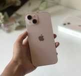 iPhone 13 в идеальном состоянии