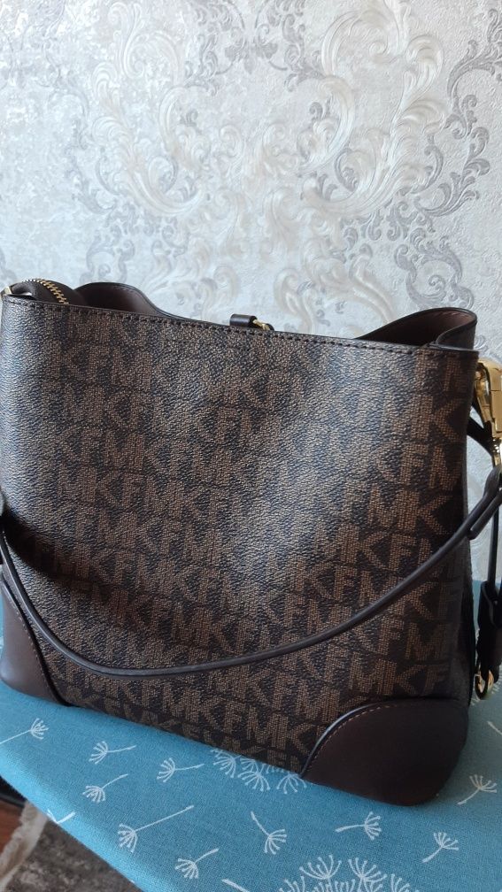 Продам сумку новую