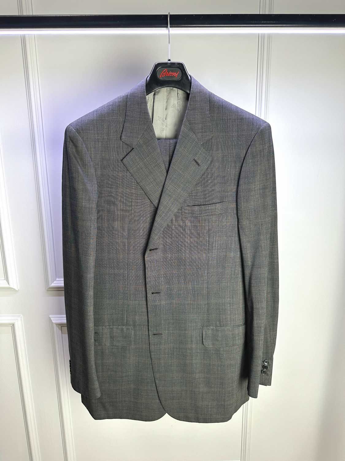 Мужской костюм Brioni