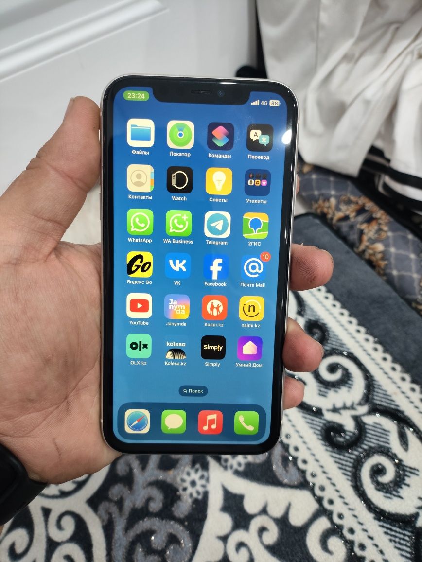 Продам iPhone 1 1