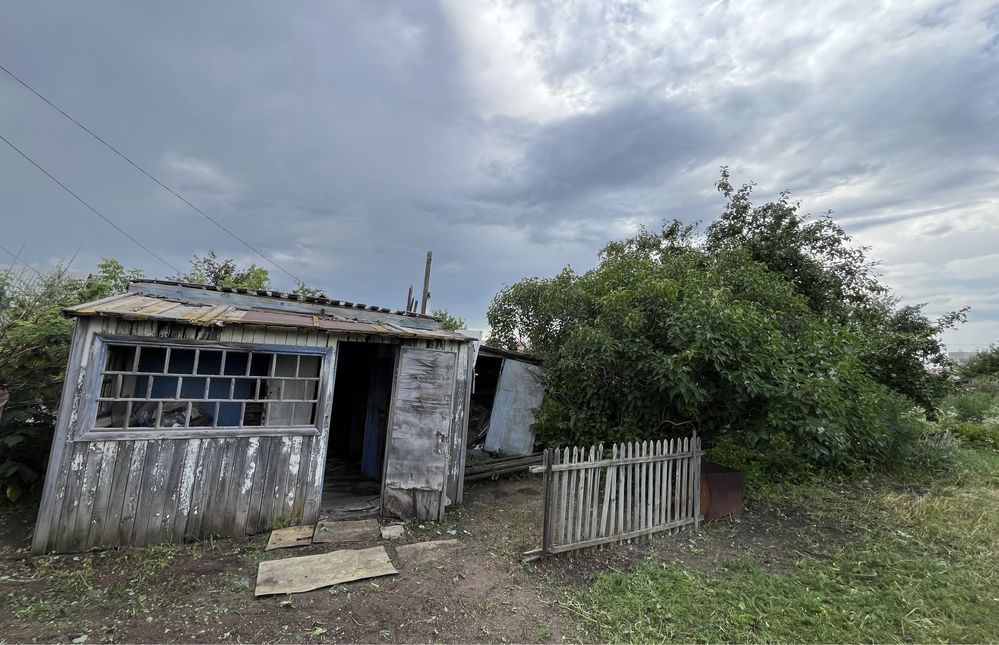 Продам дачу в городе, 3 линия, середина