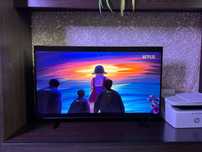Телевизор Samsung AU8000, 43” (109 см), 4K UHD