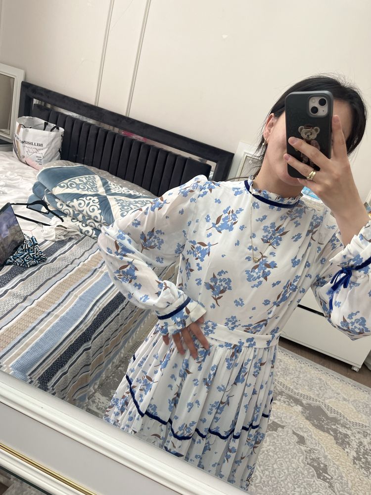 Продаю платье красивое