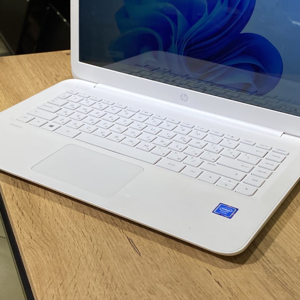 Ноутбук HP, Intel Celeron N3060/4GB/SSD32GB, 8982/A10
