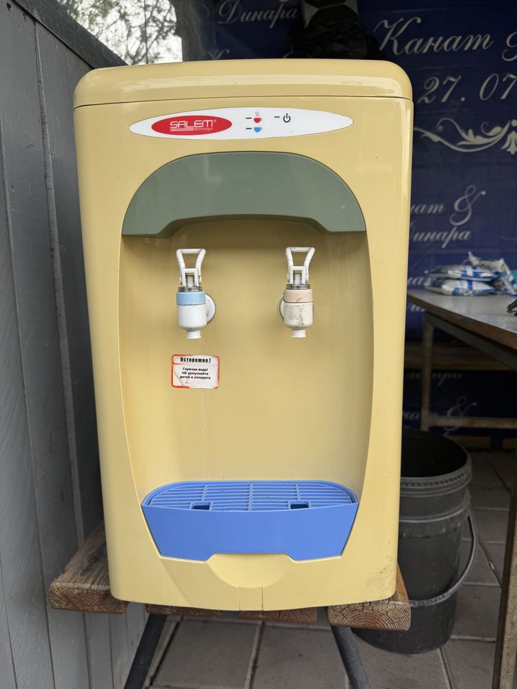 Продам кулер для воды