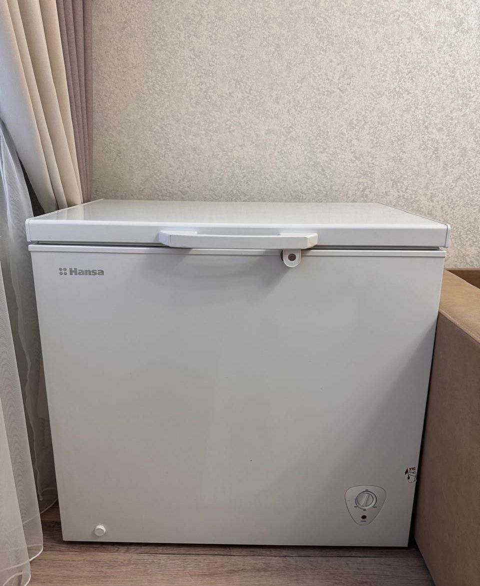 Срочно продам Морозильник Hansa