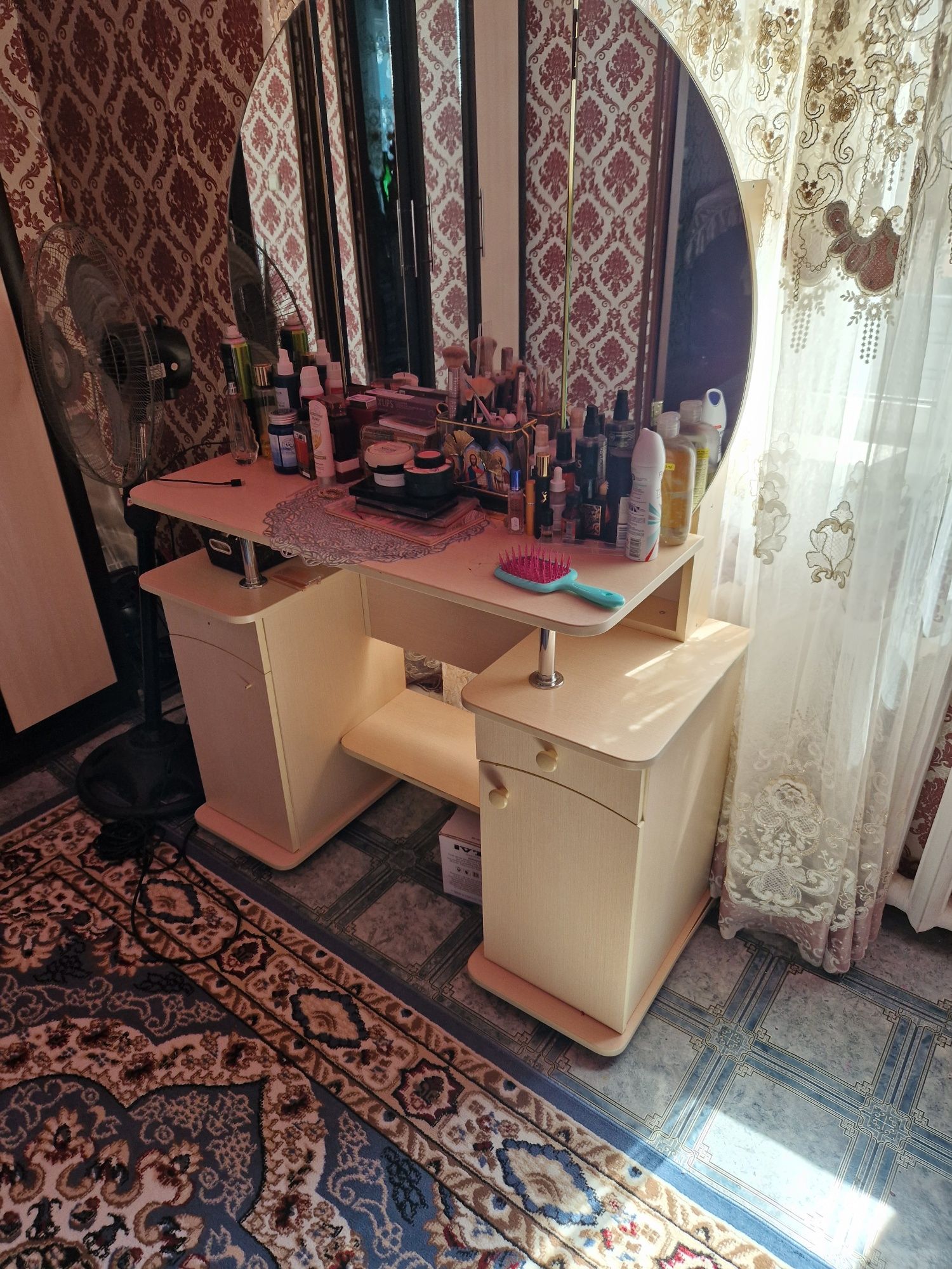 Спальный гарнитур