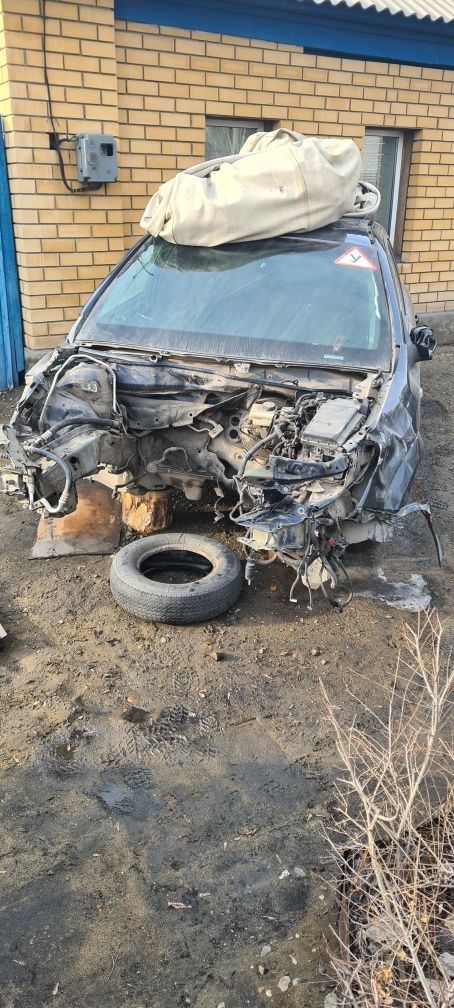Продам по запчастям opel astra h 2008 года