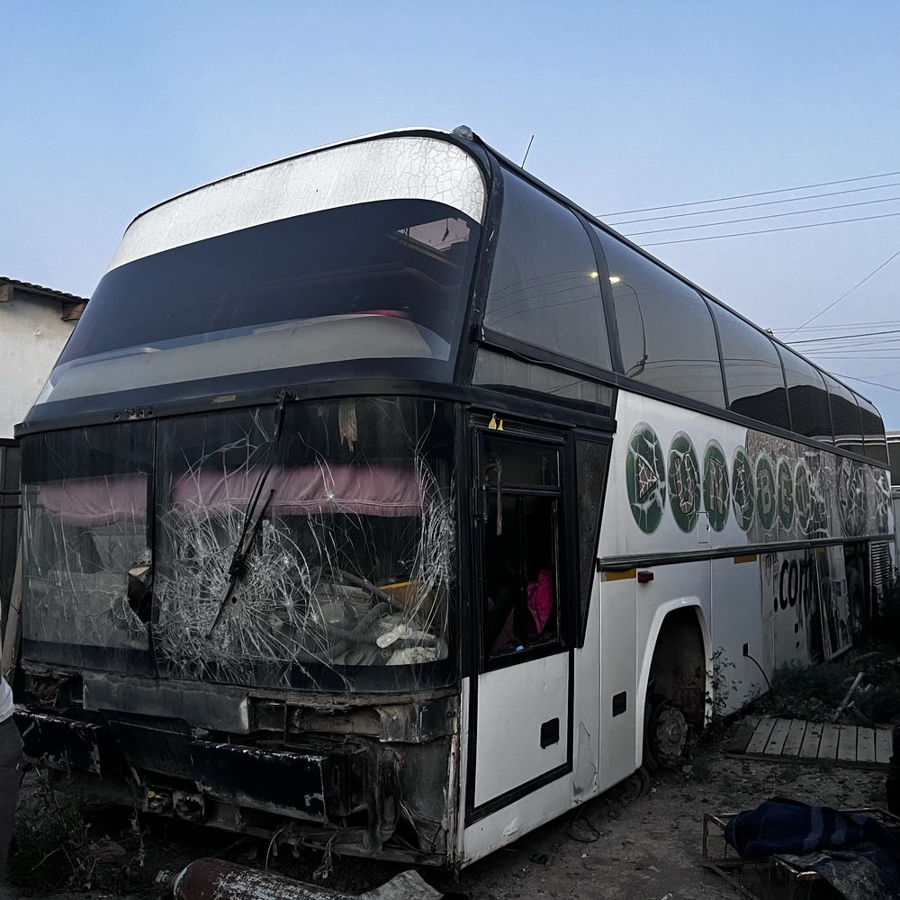 Автобус аварейный по запчастям