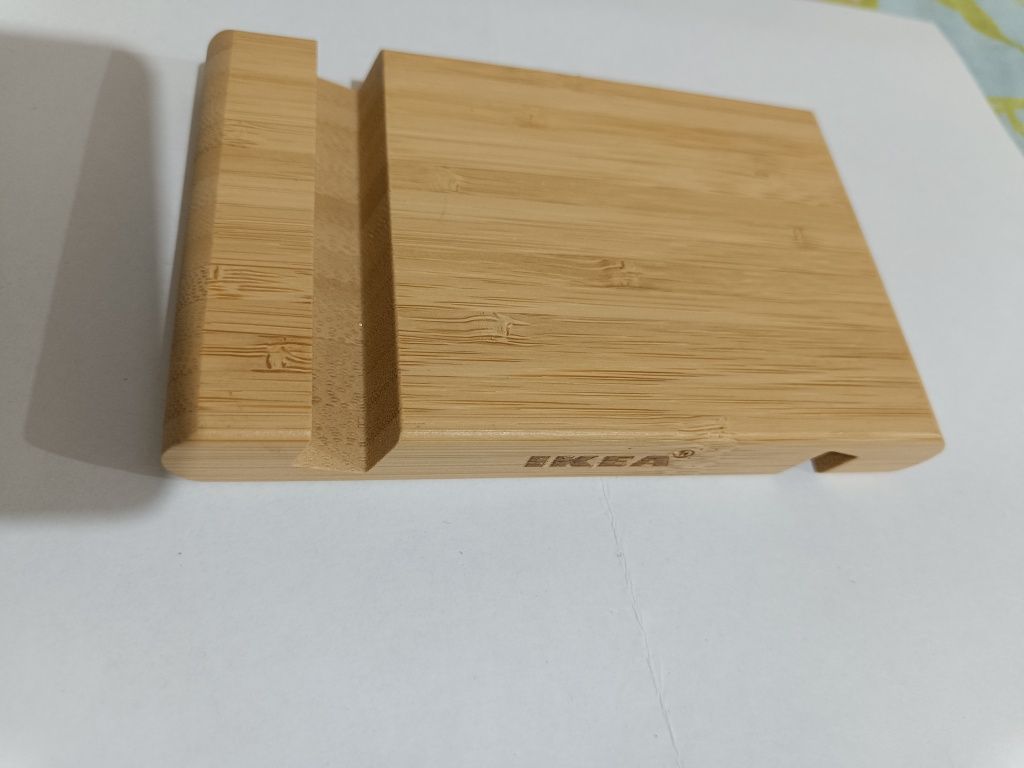 Подставка для телефона IKEA Bergenes и поднос (стол) на ножках KLIPSK