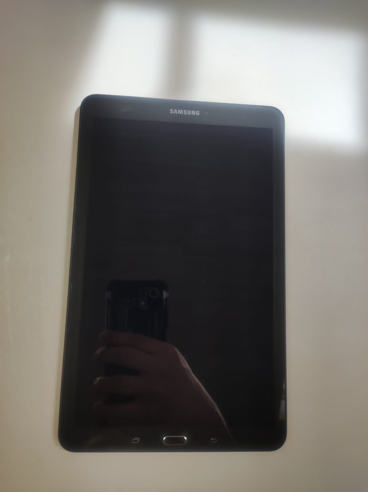 Samsung galaxy tab SM-T561 диагональ экрана 9,6