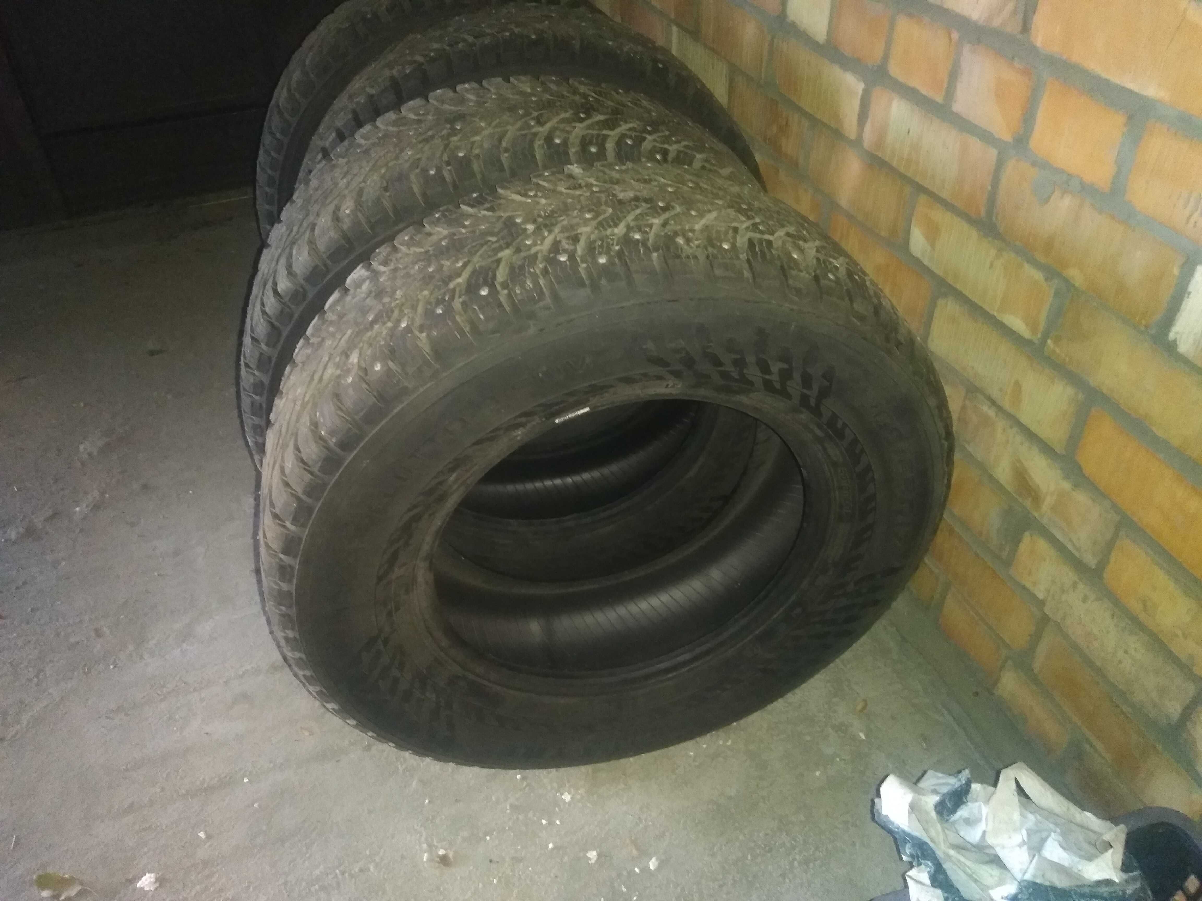 Продам 3 шины nokian hakkapeliitta 9