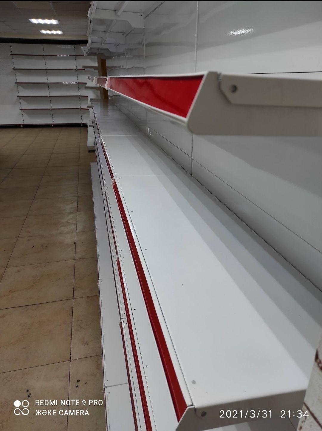 Стеллаж металлические полки перфорированный для чипсы оборудования