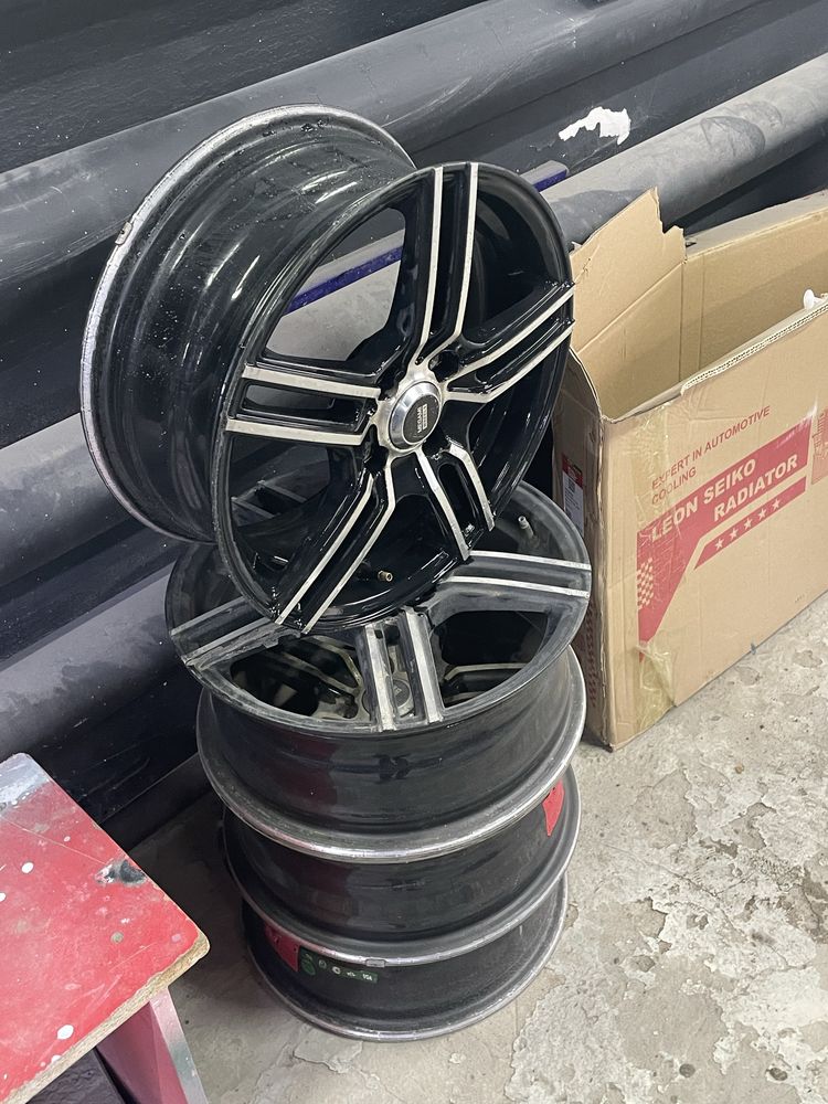 4x100 R15 accent solaris kia rio ваз Продам