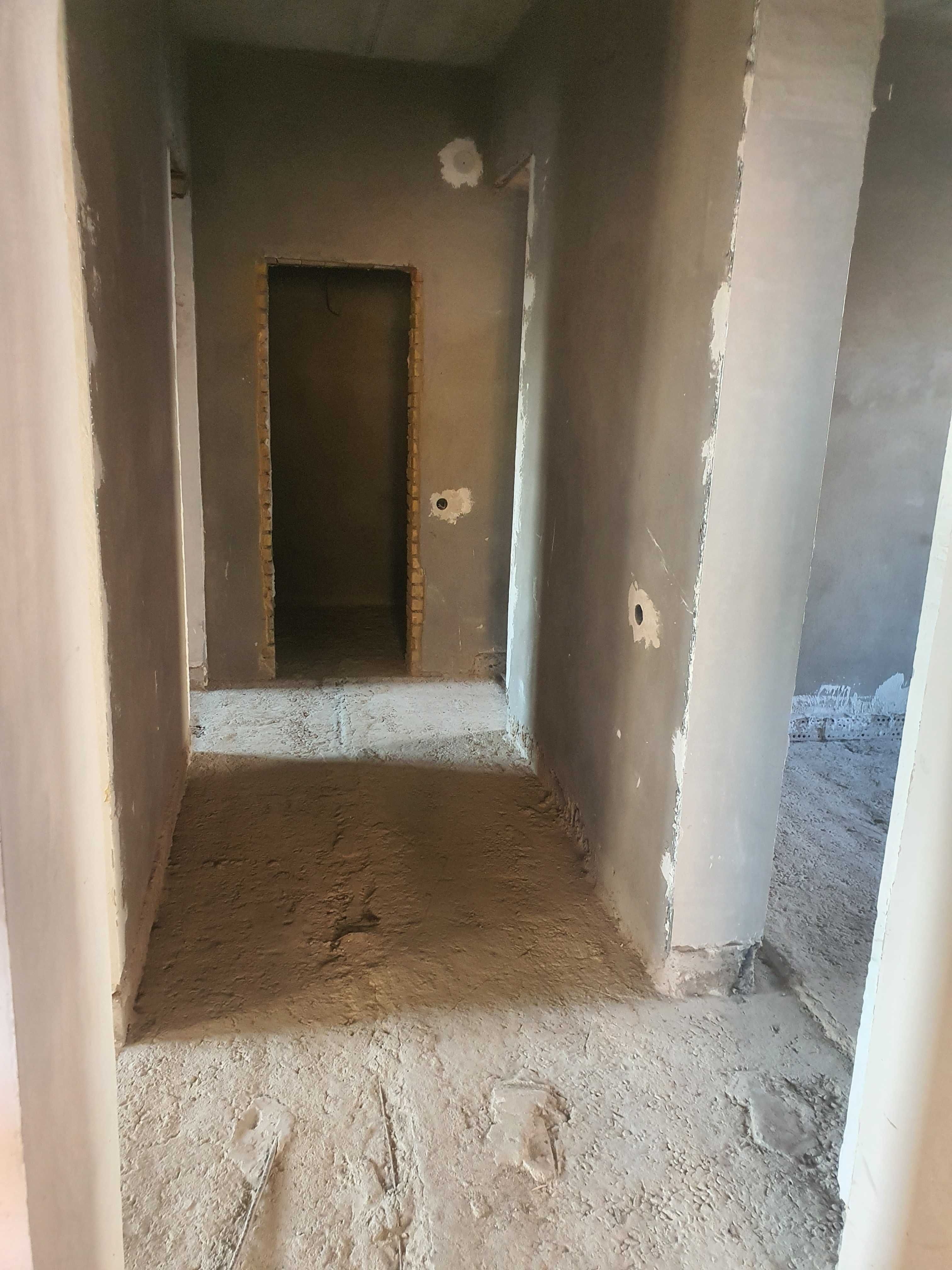 Спутник 22-Нужен Ремонт-9 ком-401 м²-8.25 сот.