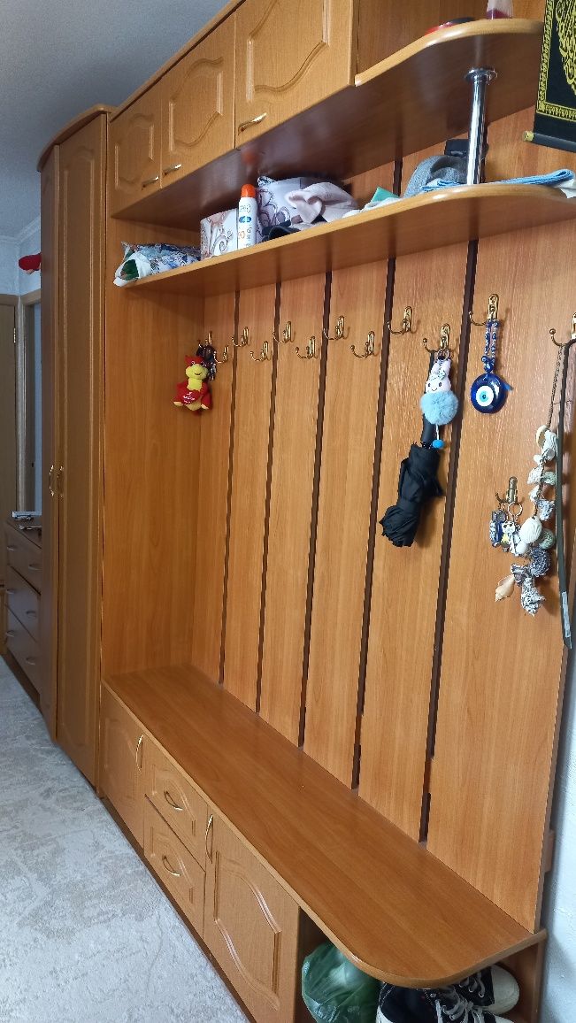 Продам прихожую в хорошем состоянии б/у