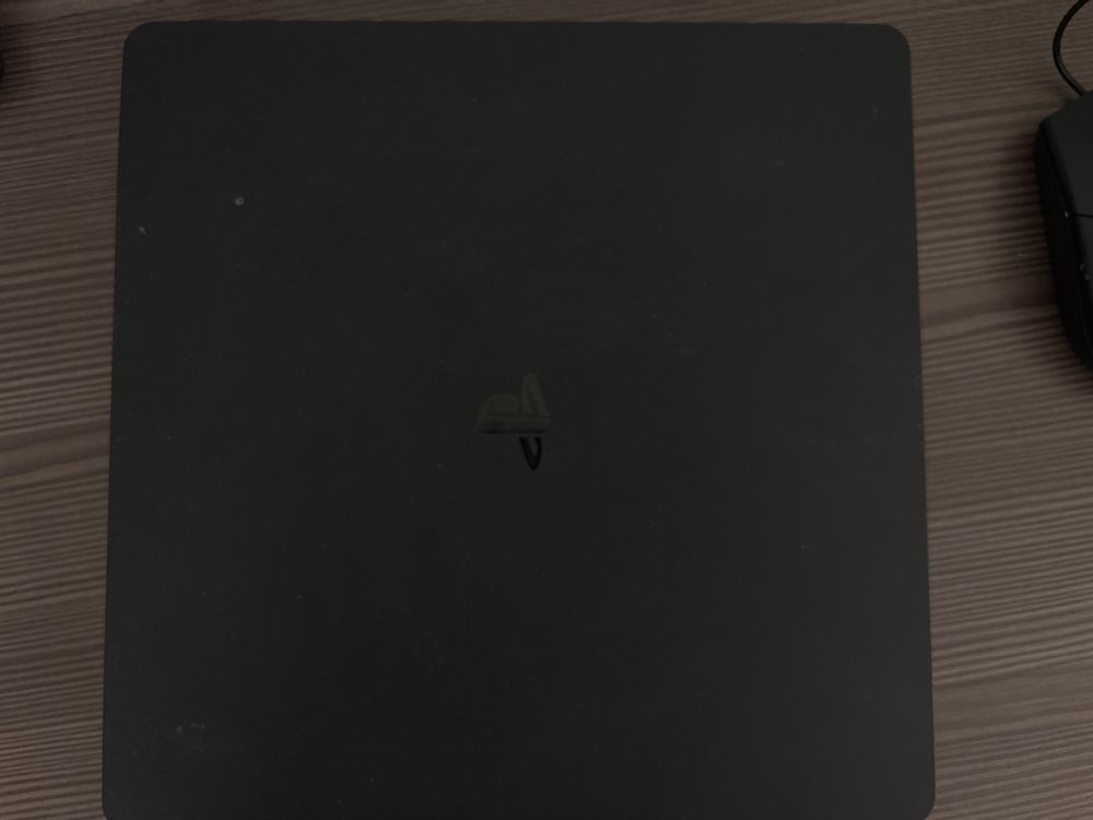 Play Station 4 Fat 1 TB