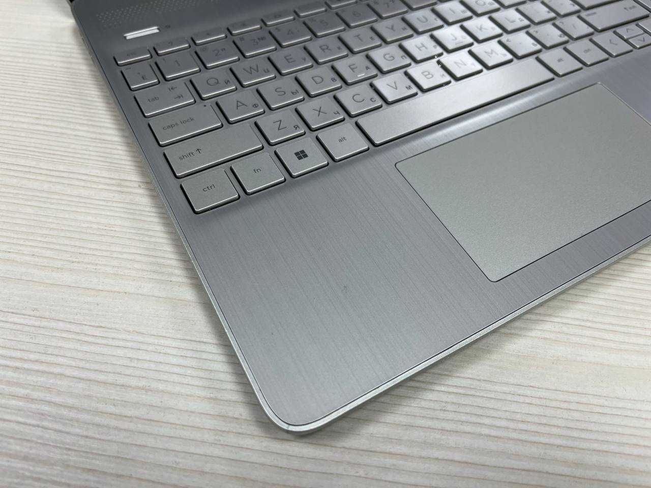 HP 15S Core i5-12/Озу 16/SSd 512/12 ядро В идеале Без царапин