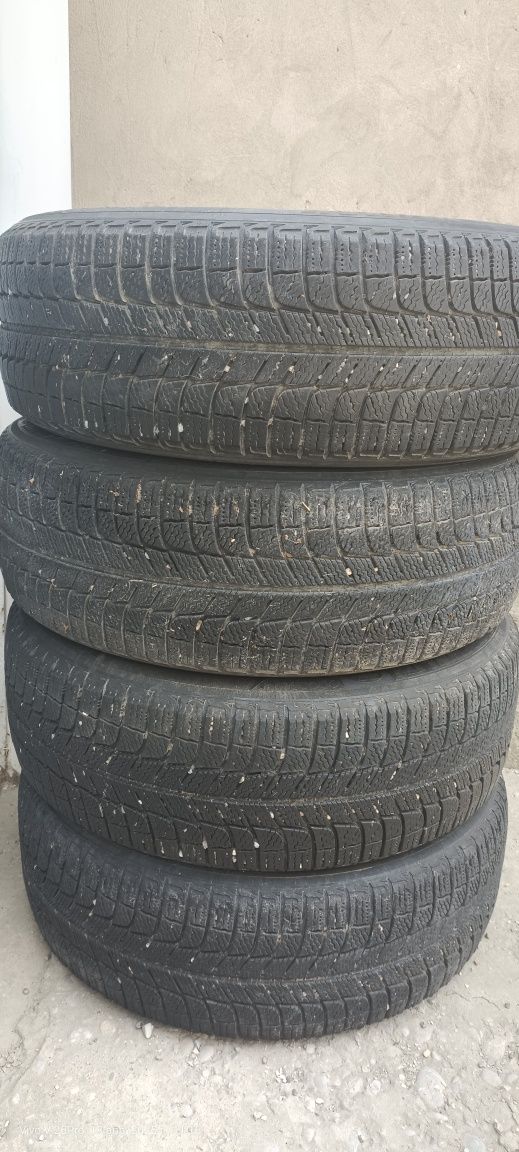 Зимние Шины Michelin R17 в хорошем состоянии