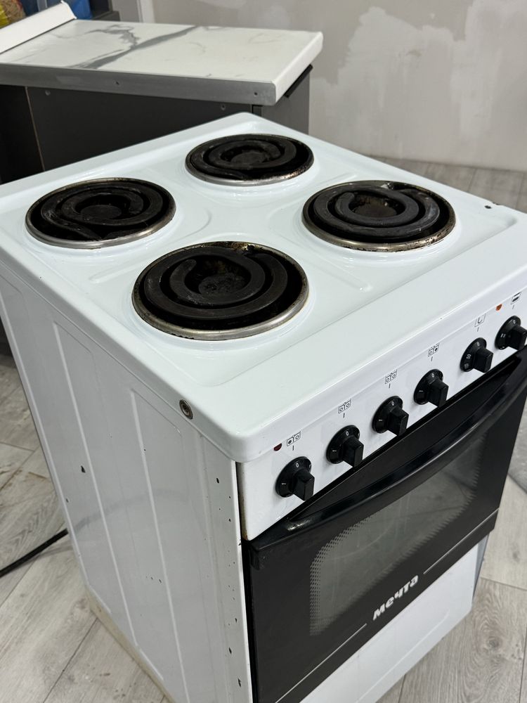 Продам плитку Отличным состояний все работает