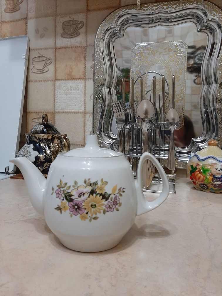 Продам  заварочный чайник