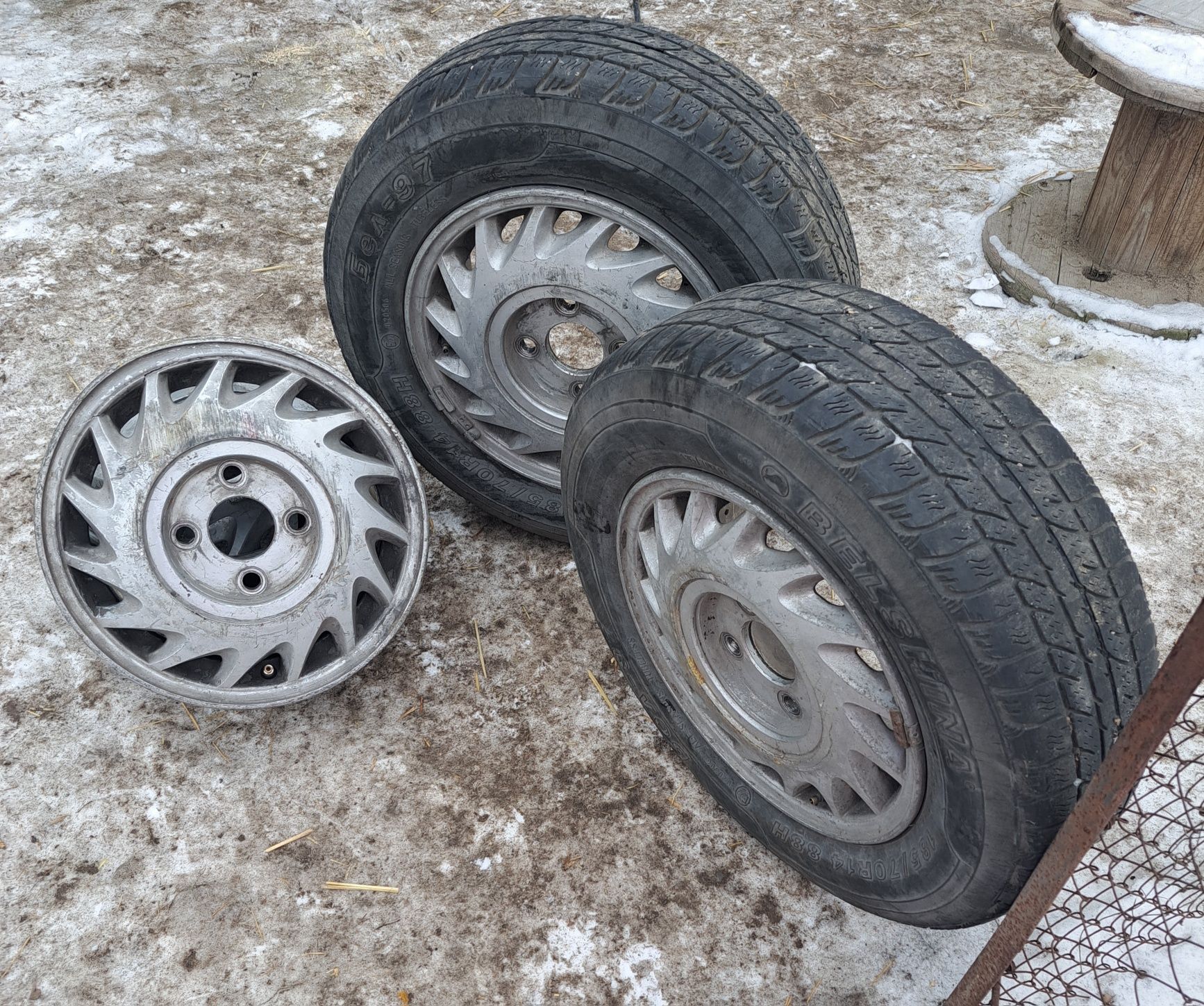 Продам диски с резиной
