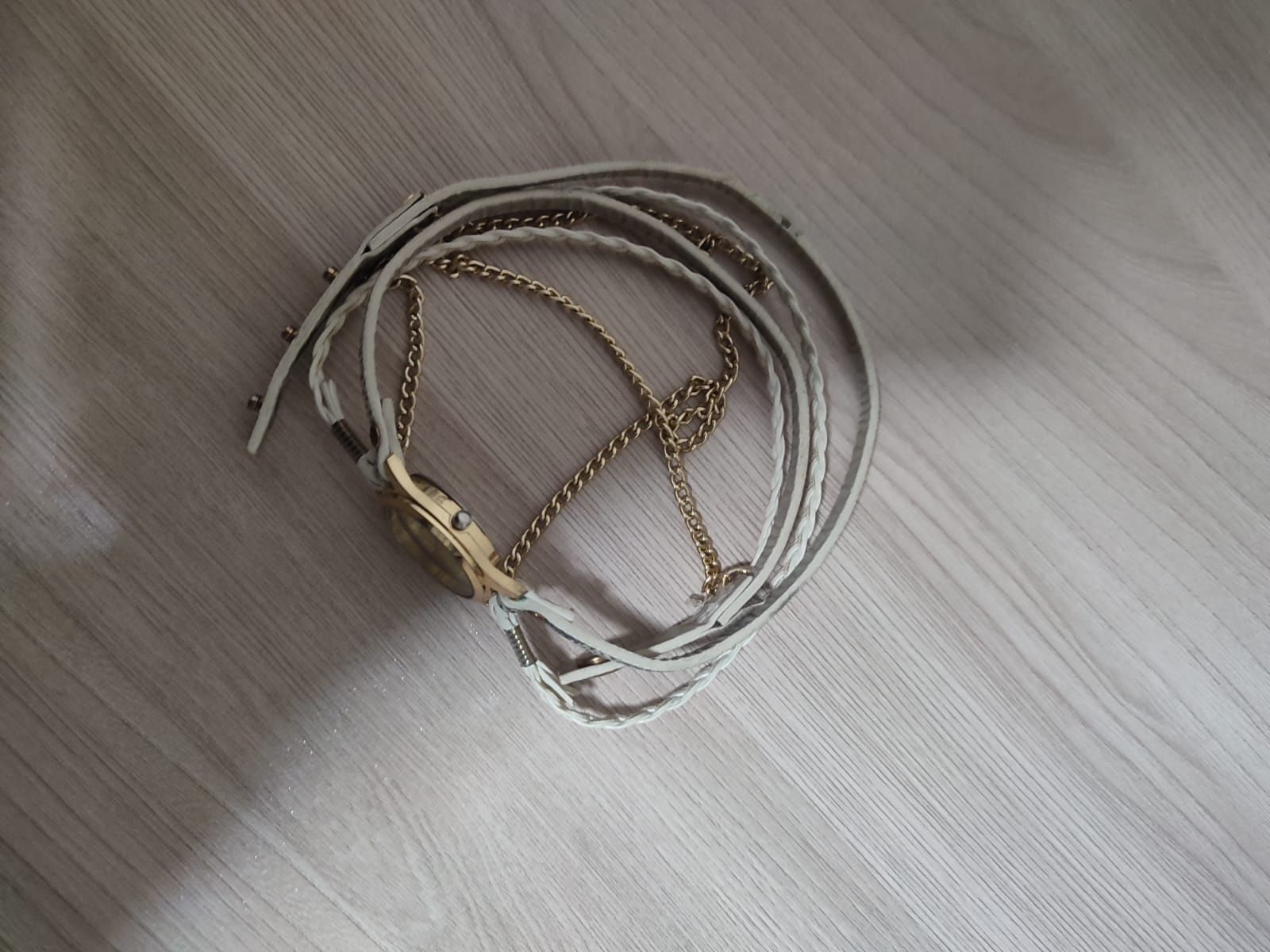 Продам часы женские